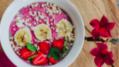 Blueberry Strawberry Smoothie Bowl
