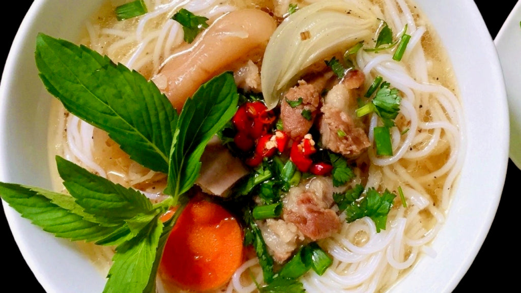 Yummy Pho (Vietnamese Noodle Soup)